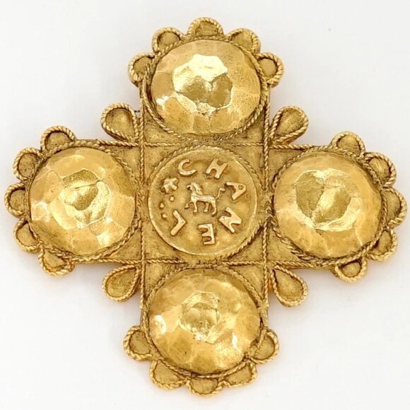 CHANEL CC Logo Cross Vintage Brooch Gold Tone 23 Pin Auth - Picture 1 of 4